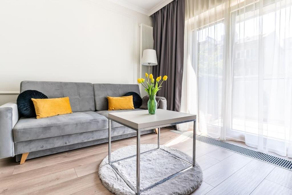 Golden Apartments -City Center - Mennica Residence Βαρσοβία Εξωτερικό φωτογραφία